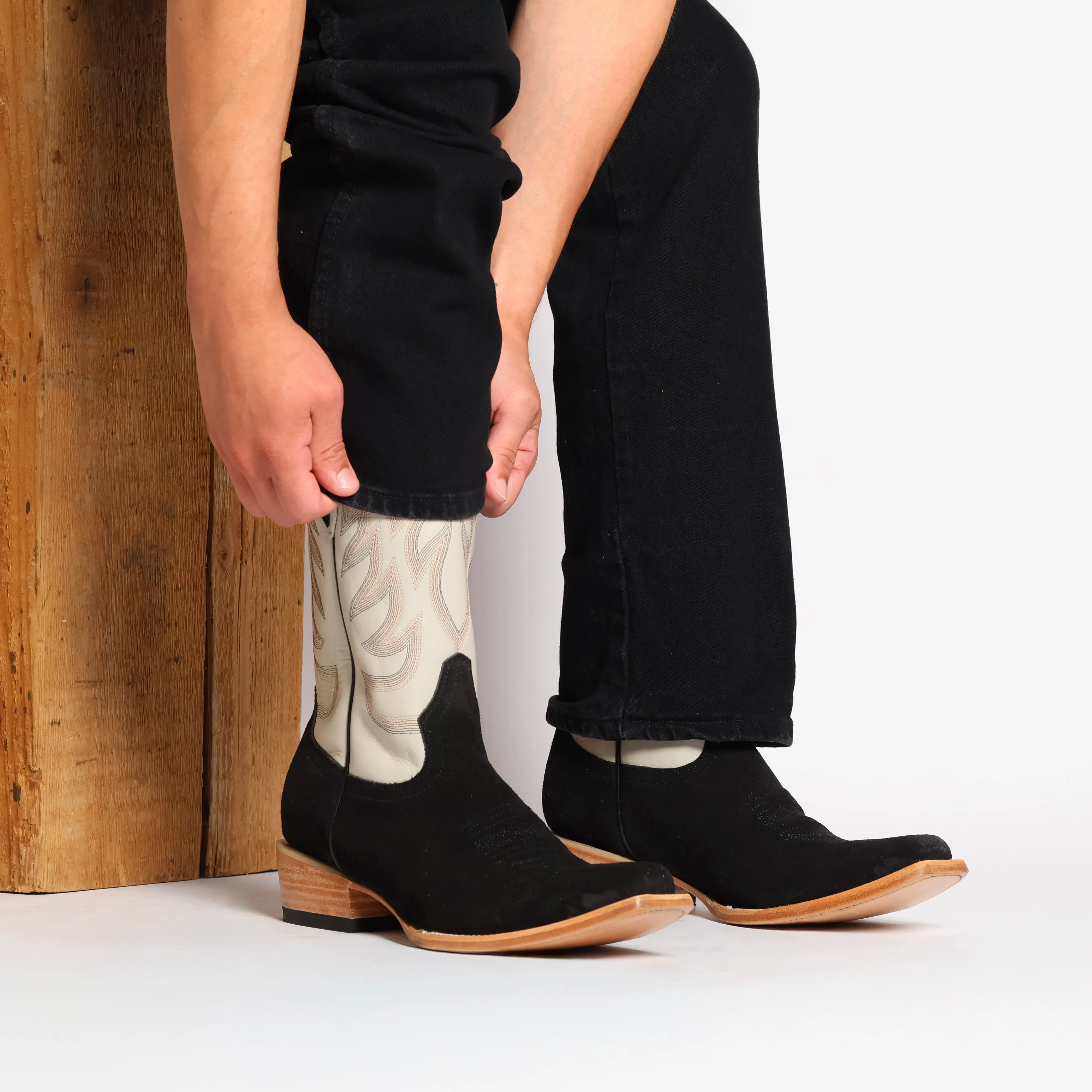 Men's Black Suede Vamp JW Toe Toe Cowboy Boots by Vaccari