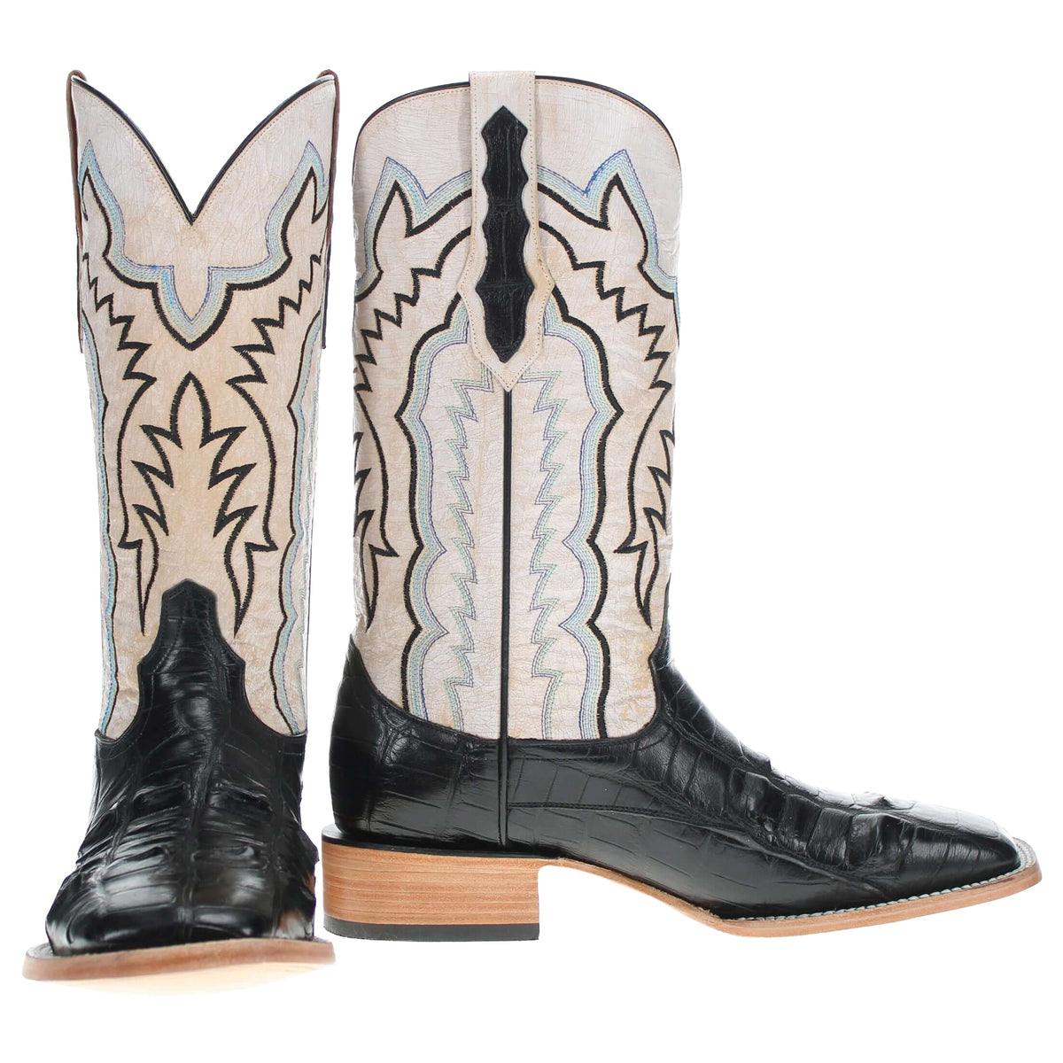 Headcut black American alligator leather cowboy boots with a broad square toe amde by Vaccari boots.