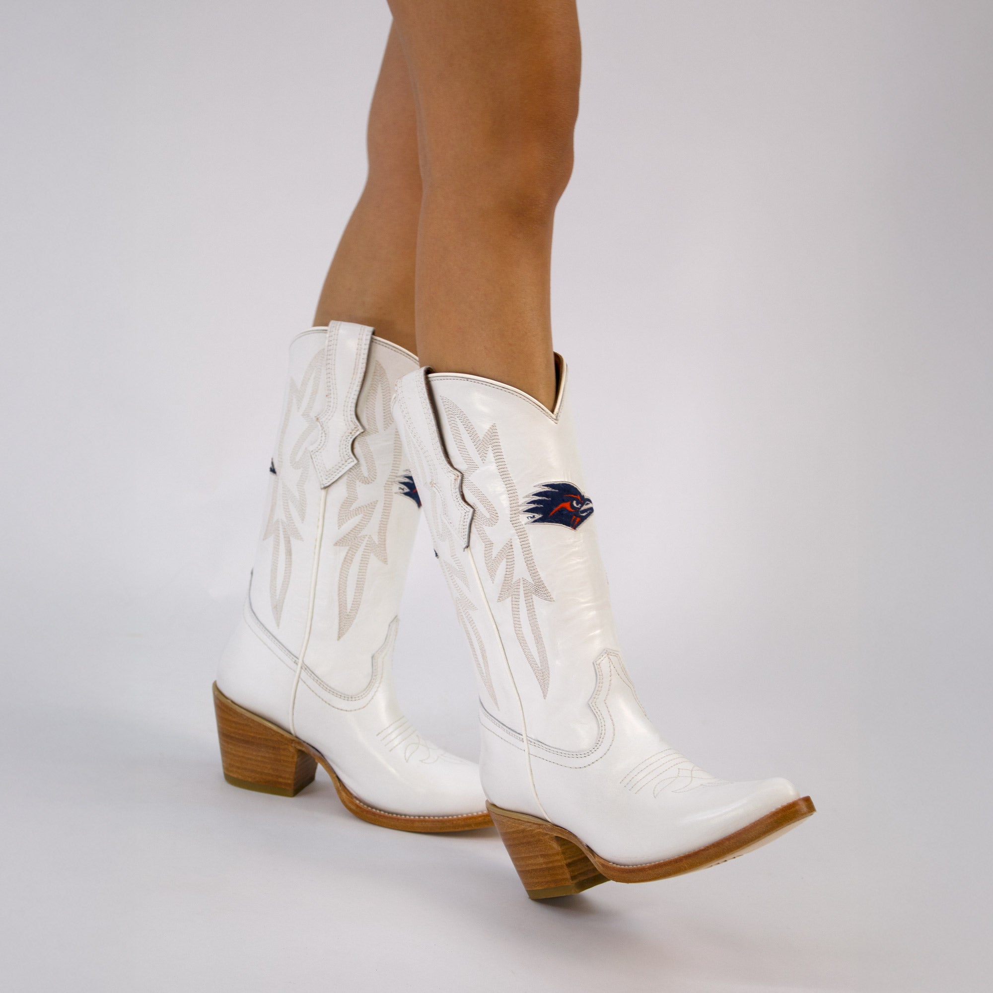 Women's UTSA All White Pointed Toe Cowgirl Boots Leighton Vaccari University