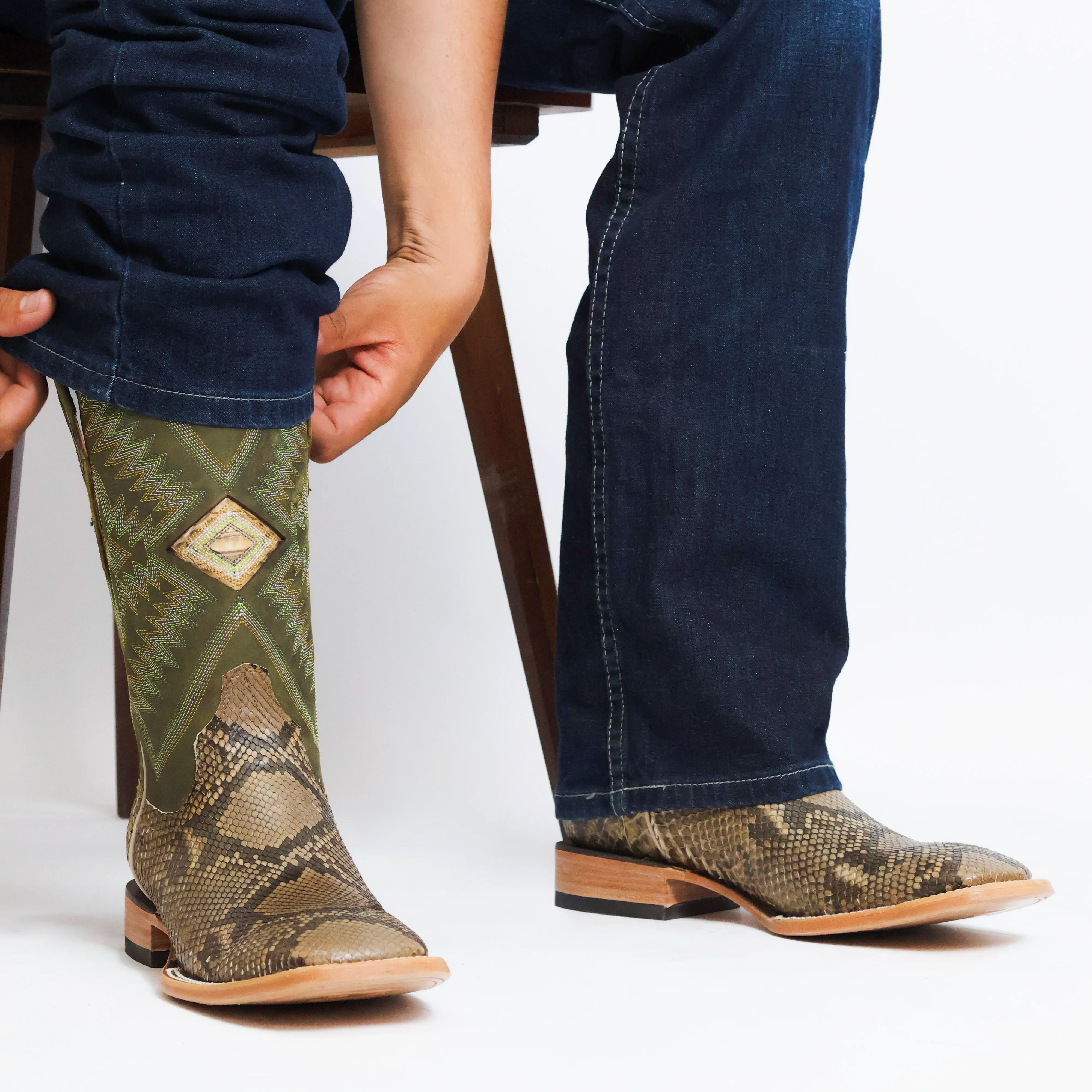 Men's Beige Python BS Toe Cowboy Boots by Vaccari