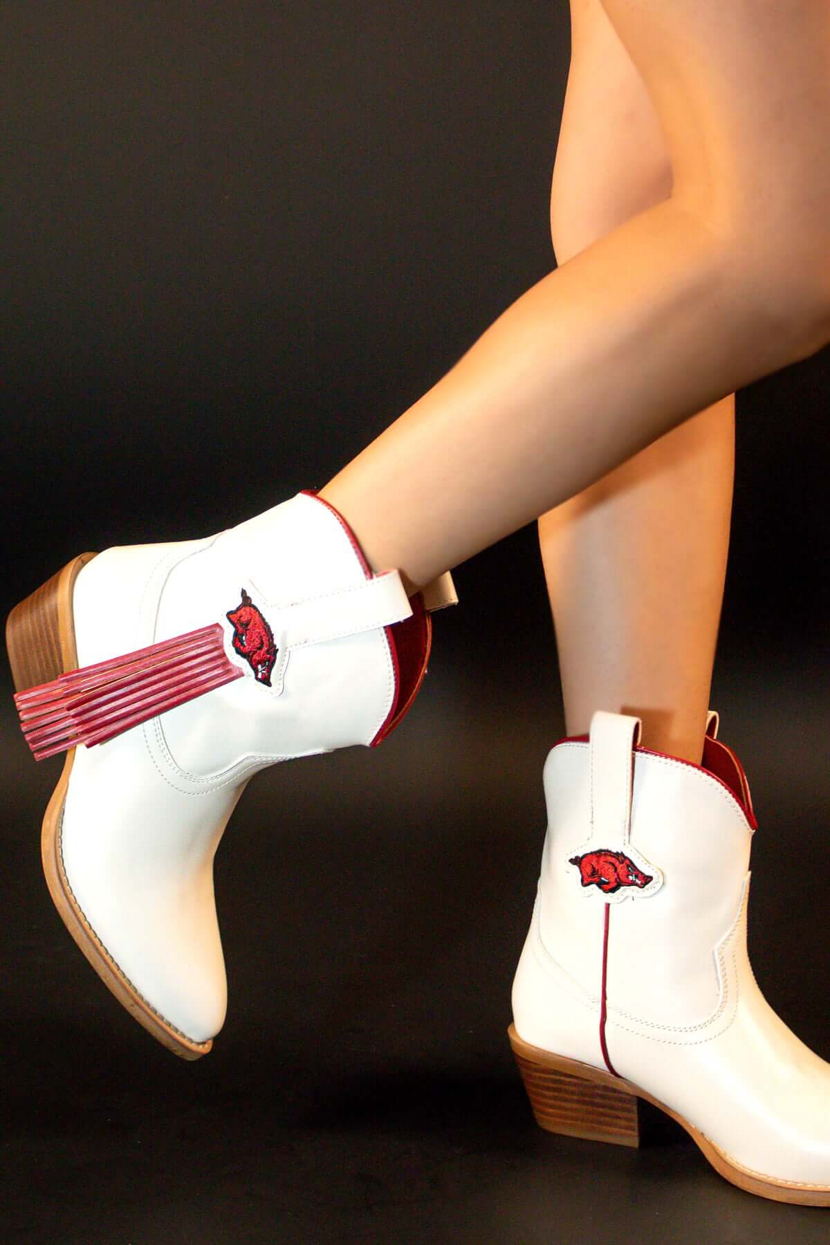 Women's University of Arkansas White Fringe Bootie Lucy by V by Vaccari