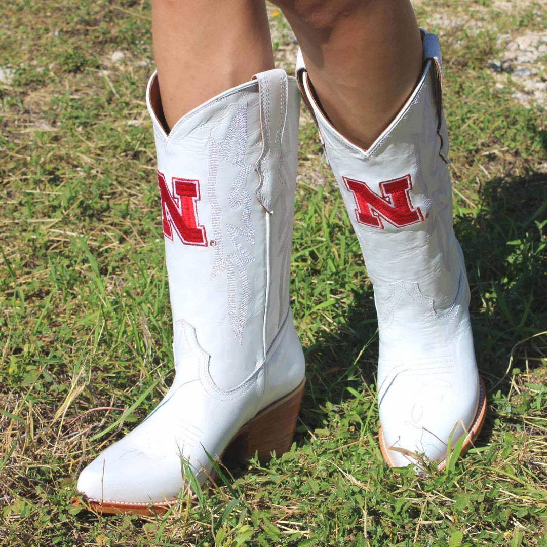 Women's University of Nebraska Cornhuskers All White Pointed Toe Cowgirl Boots Leighton Vaccari University
