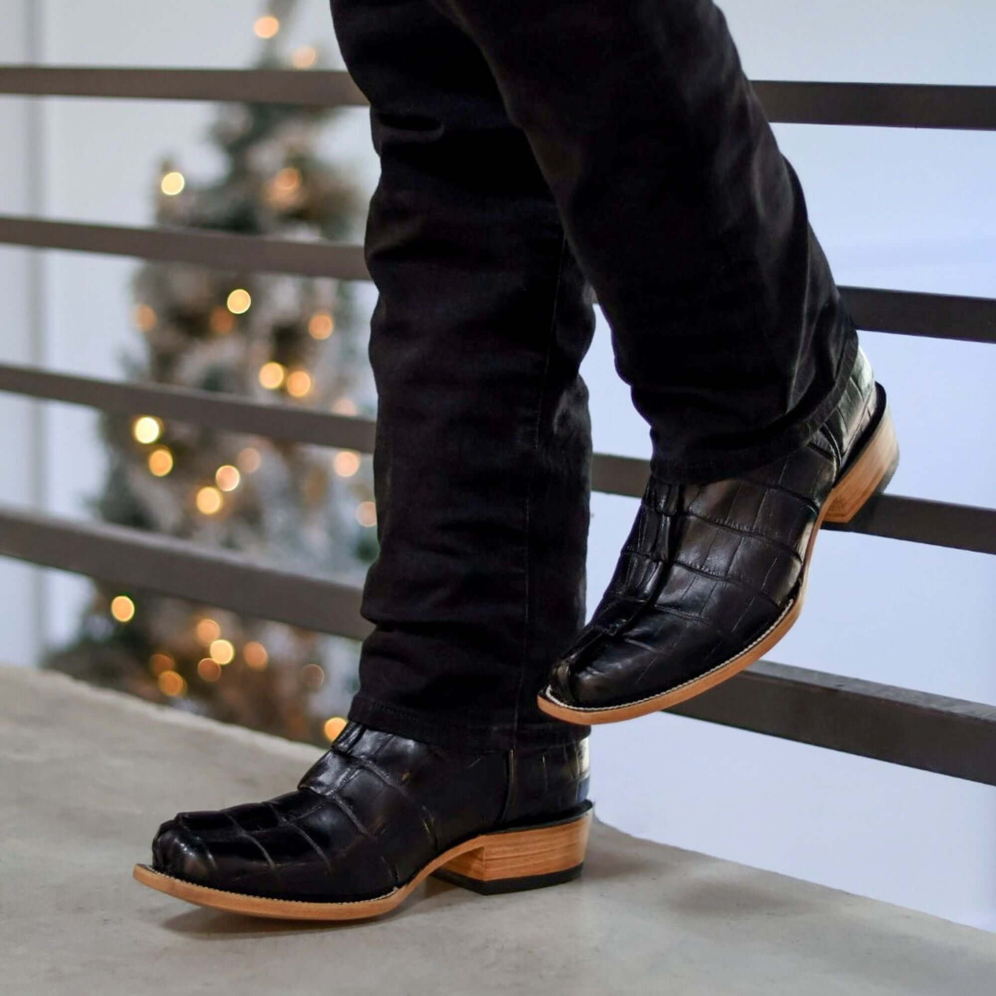 Men's Black Alligator Hornback Tail Cowboy Boots Roman by Vaccari Core