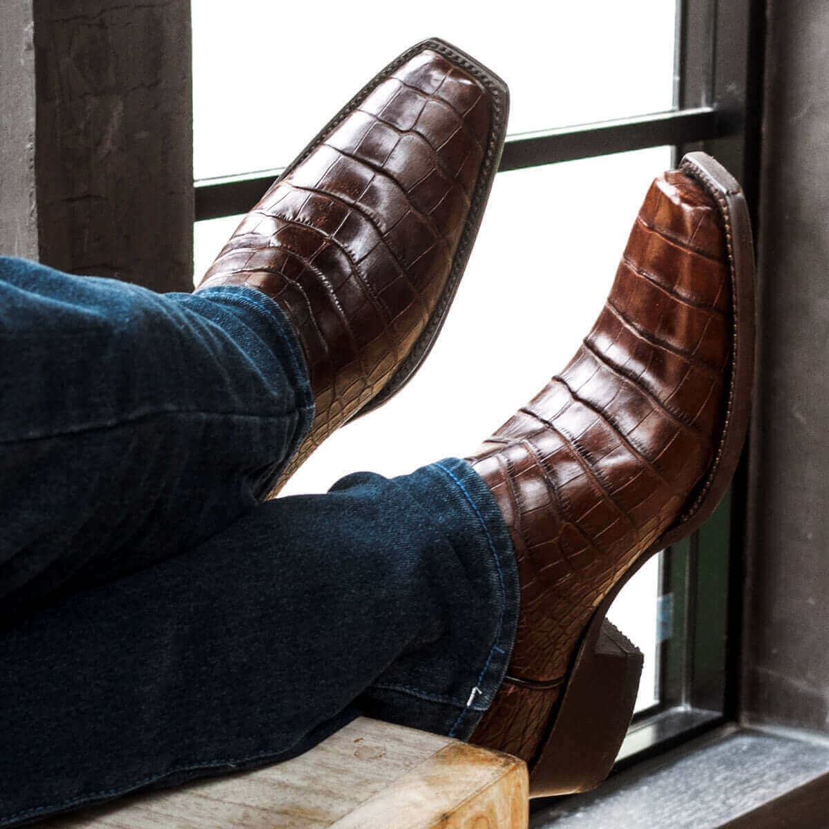 Men's Mocha American Alligator Cowboy Boots Travis by Vaccari Core