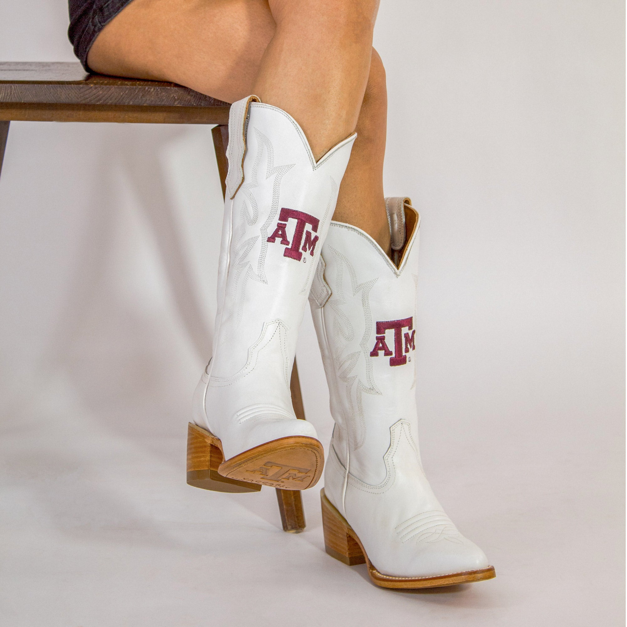 Women's Texas A&M Aggies All White Pointed Toe Cowgirl Boots Leighton Vaccari University