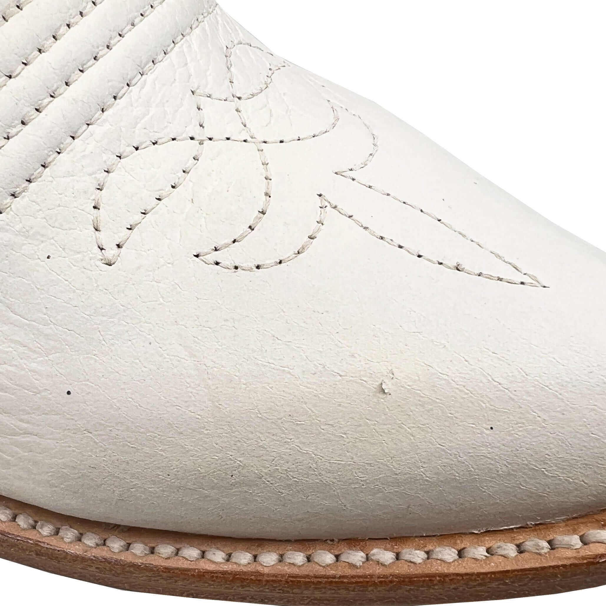 Women's University of Texas Longhorns All White Pointed Toe Cowgirl Boots Leighton by Vaccari - Less Then Prefect