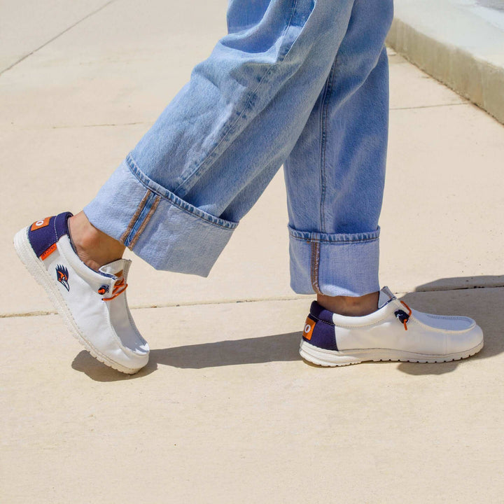 Women's UTSA Off White Canvas Shoes Roadrunner by Vaccari