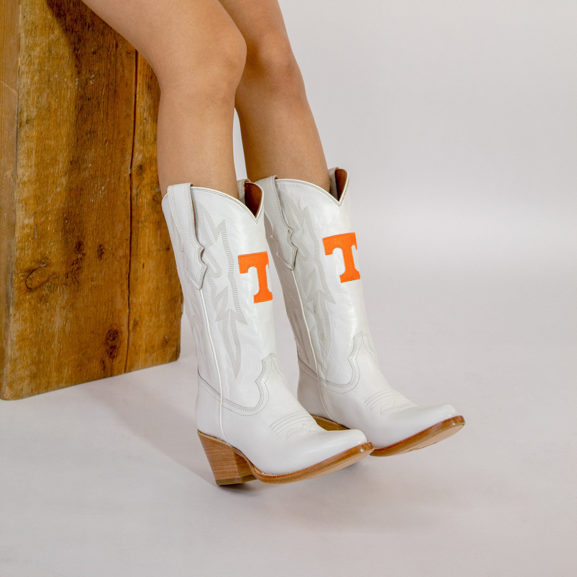 Women's University of Tennessee All White Pointed Toe Cowgirl Boots Leighton Vaccari University