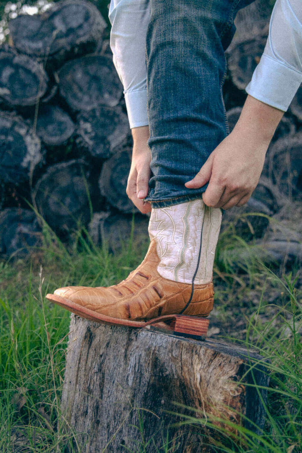Tan American Alligator Men's Cowboy Boots Zion by Vaccari Core