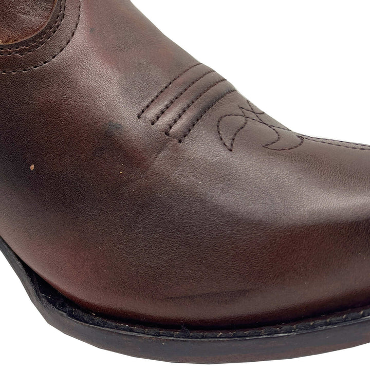 Women's University of Florida Gators Cowgirl Boots | UF Brown Pointed Toe Less Than Prefect Boots | Officially Licensed | Chelsie